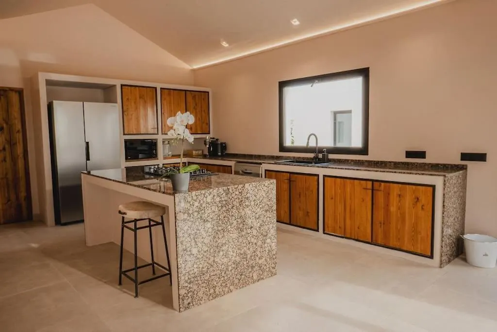 Villa Seaweeds Roque